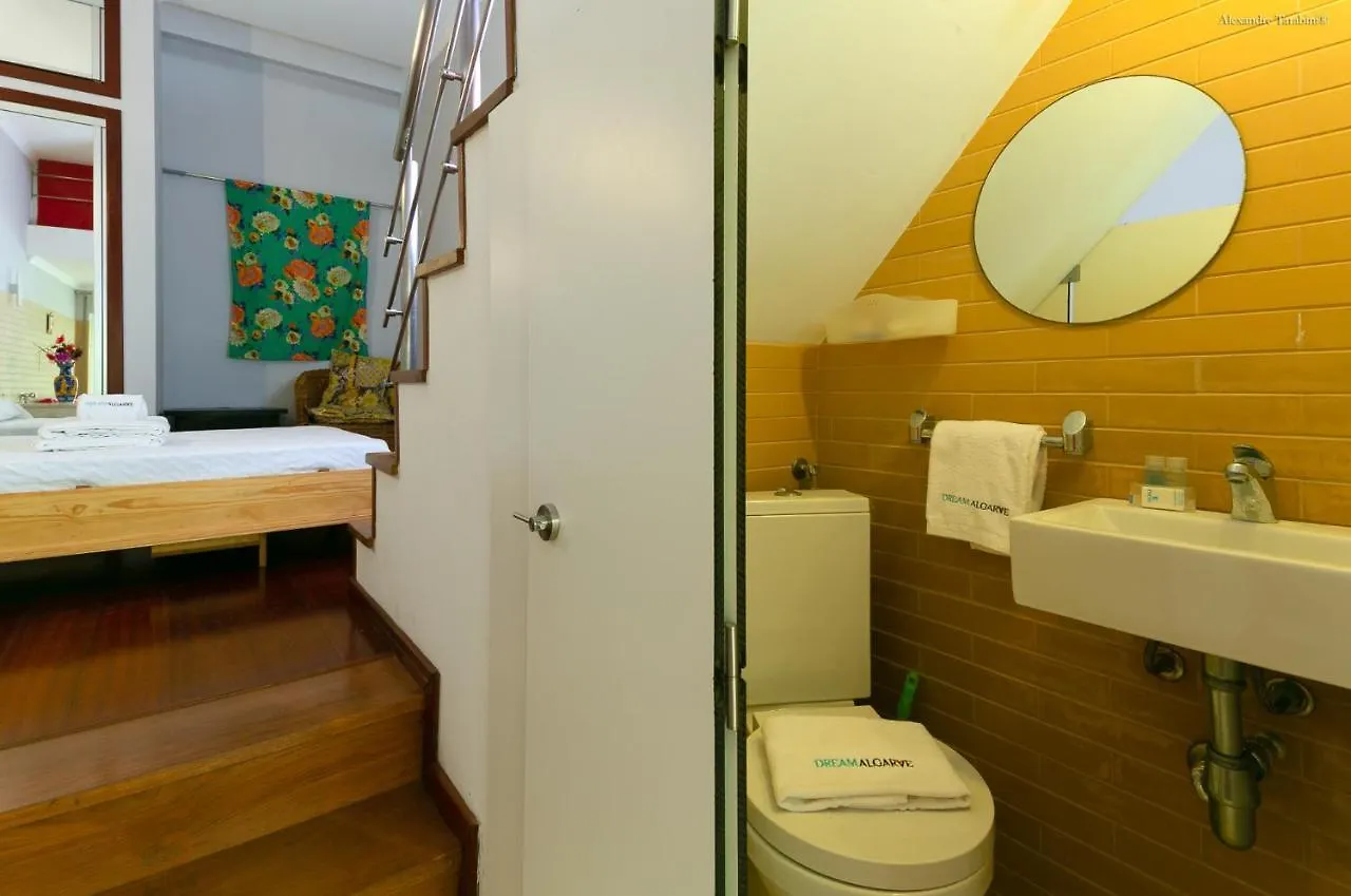 Vila B28 - Stylish Typical House Lagos 0*,