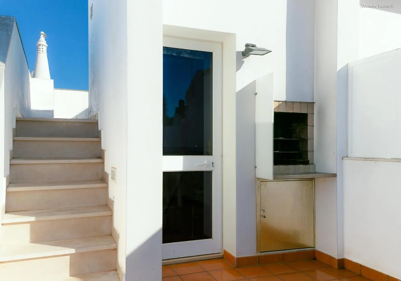 Vila B28 - Stylish Typical House Lagos 0*,